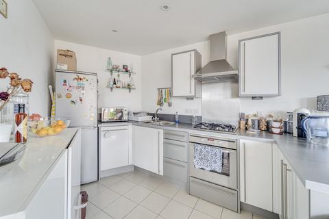 1 bedroom apartment for sale, Buckler Court, Eden Grove, Islington, London, N7