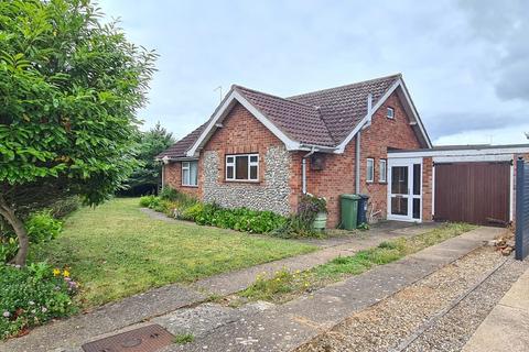 3 bedroom detached bungalow for sale, Warren Drive, Mundesley