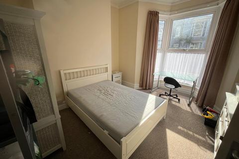 undefined, Gwydr Crescent, Uplands, SA2