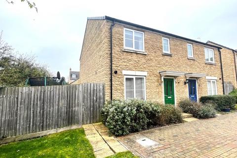 3 bedroom semi-detached house for sale, Fitzgerold Avenue, Highworth SN6