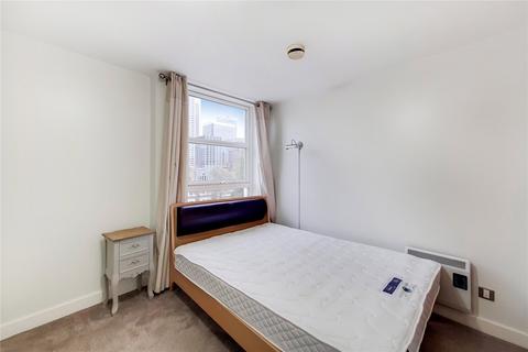 2 bedroom flat to rent, Manchester Road, London