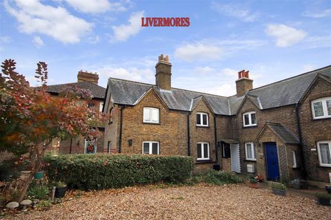 3 bedroom terraced house to rent, Iron Mill Lane, Crayford, Kent