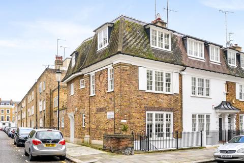 5 bedroom semi-detached house for sale, Draycott Avenue, London