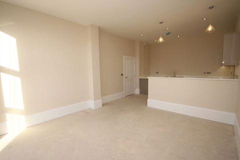 2 bedroom apartment to rent, Grimsby Road, Cleethorpes DN35