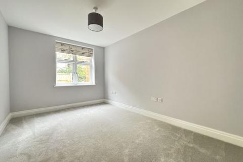 2 bedroom apartment to rent, Ewhurst Road, Cranleigh