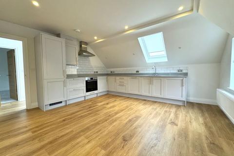 2 bedroom apartment to rent, Ewhurst Road, Cranleigh