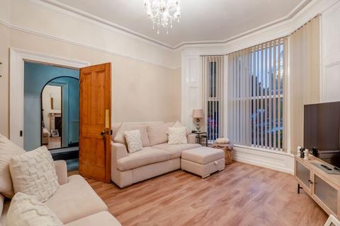 4 bedroom semi-detached house for sale, Banks Street, Willenhall