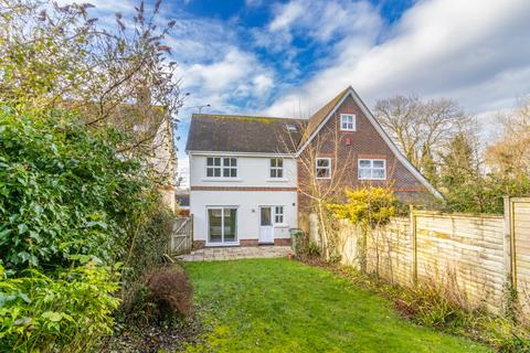 3 bedroom semi-detached house to rent, Little Hayes Lane, Itchen Abbas, Winchester, Hampshire, SO21