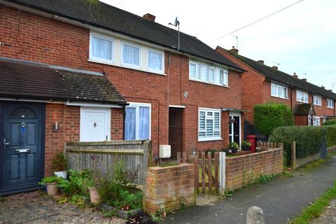 3 bedroom terraced house to rent, Stanley Green East, Slough, Berkshire, SL3