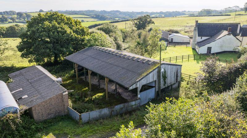 Class Q Barn