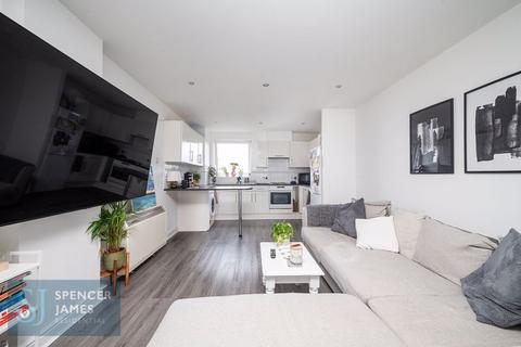 2 bedroom apartment for sale, Fishguard Way, Galleons Lock, E16