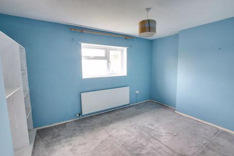 18 Ashmead, Trowbridge, BA14 0PB
