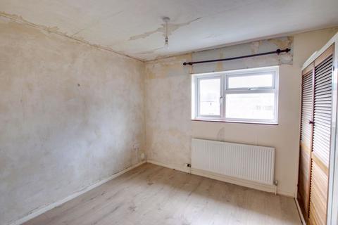 18 Ashmead, Trowbridge, BA14 0PB