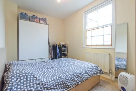 1 bedroom flat to rent, Cheap Street