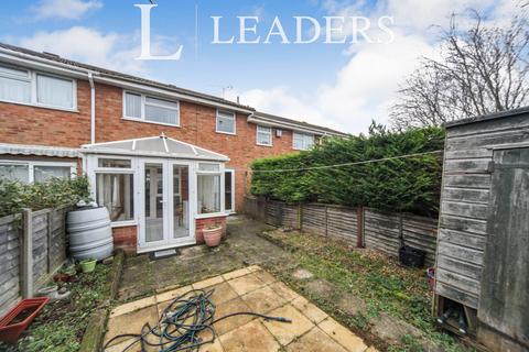 3 bedroom semi-detached house to rent, Lovely Three bedroom House - LU2 - with Parking