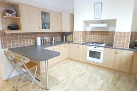 2 bedroom apartment to rent, High Street, Collingham