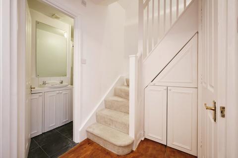 2 bedroom flat to rent, Brackenbury Road, W6