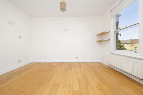 2 bedroom maisonette to rent, Oxford Road, Finsbury Park