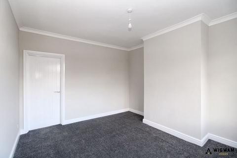 3 bedroom end of terrace house to rent, 8Th Avenue, Hull, HU6