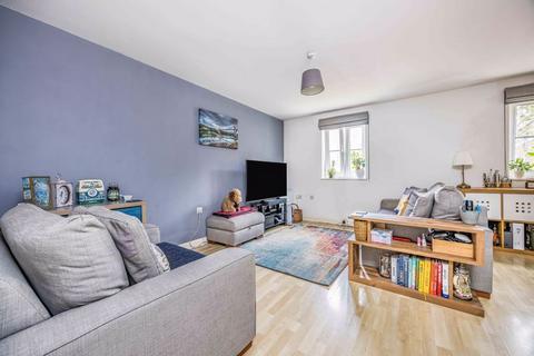 2 bedroom ground floor flat for sale, Kings Mews, Southsea