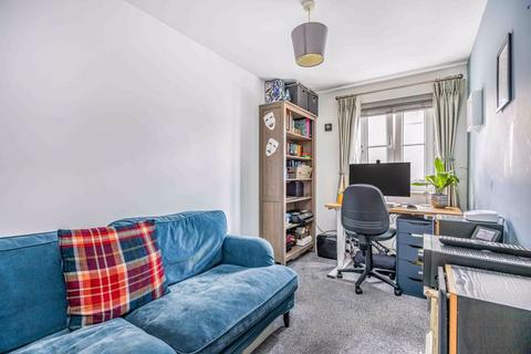 2 bedroom ground floor flat for sale, Kings Mews, Southsea