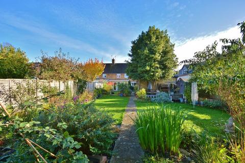 3 bedroom semi-detached house for sale, Coltman Avenue, Long Crendon