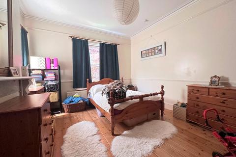 3 bedroom flat to rent, Lodge Road, Hampshire SO14