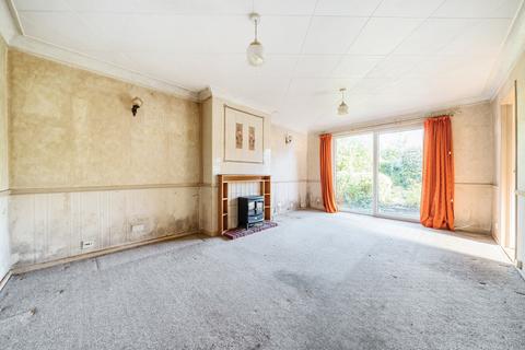 2 bedroom bungalow for sale, Crescent Road, Locks Heath, Southampton, Hampshire, SO31