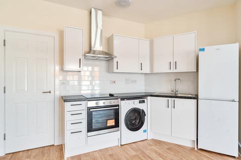 2 bedroom flat for sale, Mayfair Apartments, 131a Stoke Road, Gosport, Hampshire, PO12