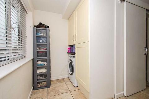 37 Grange Lane, Lichfield, WS13 7EE