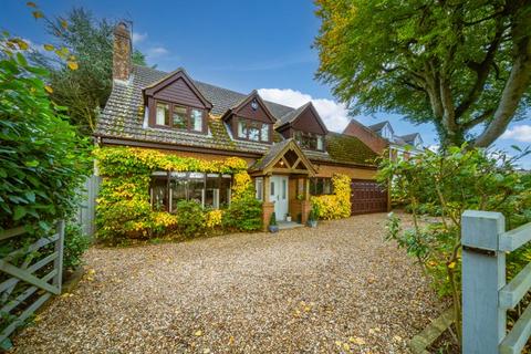 4 bedroom detached house for sale, Hall Lane, Hagley DY9