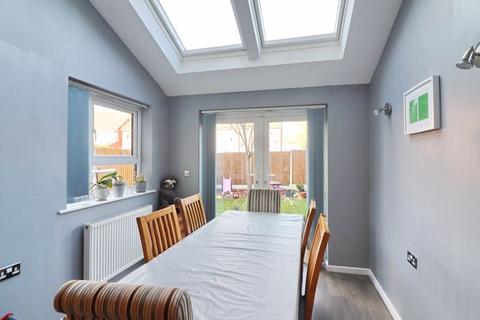 4 bedroom townhouse for sale, Kempster Gardens, Salford M7