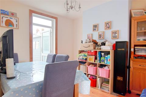 3 bedroom terraced house for sale, Gloucester Road, Littlehampton, West Sussex, BN17