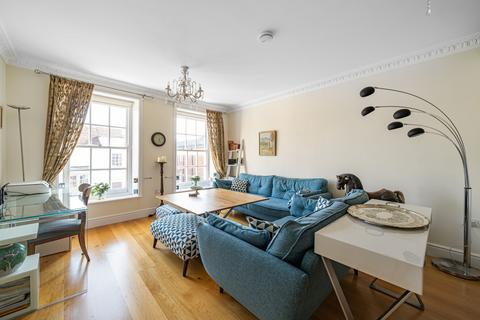 3 bedroom flat for sale, High Street, Winchester, Hampshire, SO23
