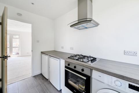 2 bedroom flat for sale, Firmstone Road, Winchester, Hampshire, SO23