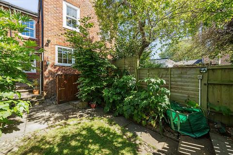 53 Bar End Road, Winchester, SO23 9NP