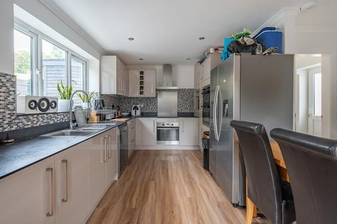8 Sheridan Close, Winchester, SO22 4EB