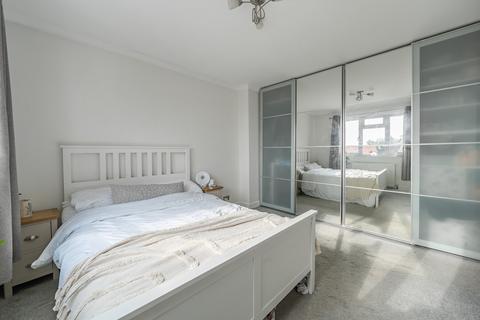 8 Sheridan Close, Winchester, SO22 4EB