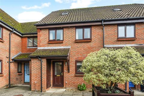 3 bedroom terraced house for sale, Bishopsgate Walk, Chichester, West Sussex, PO19