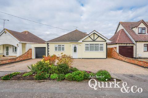 4 bedroom detached bungalow for sale, Marine Approach, Canvey Island, SS8