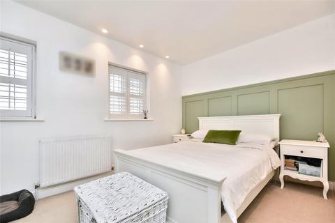 3 bedroom terraced house for sale, Hall Farm Park, Micklefield, Leeds, West Yorkshire