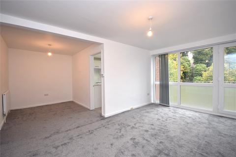 2 bedroom apartment to rent, Gledhow Wood Road, Leeds, West Yorkshire