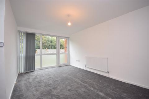 2 bedroom apartment to rent, Gledhow Wood Road, Leeds, West Yorkshire