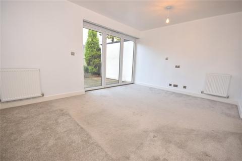 3 bedroom house to rent, Queenswood Gate, Leeds