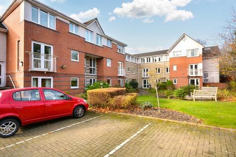 1 bedroom apartment for sale, St Edmunds Court, Roundhay, Leeds