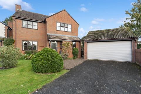 4 bedroom detached house for sale, 14 Bramley Close, Ledbury, Herefordshire, HR8