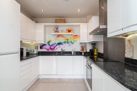 3 bedroom semi-detached house for sale, Covey Road, Worcester Park KT4