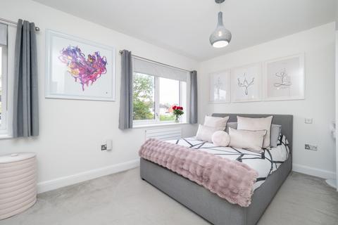 18 Covey Road, Worcester Park, KT4 8RA