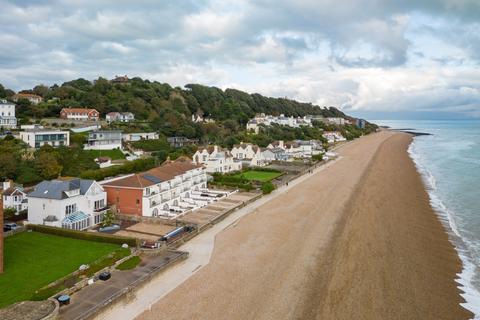 The Riviera, Folkestone CT20