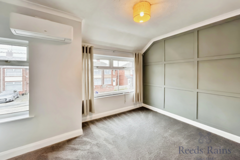 30 Wharfedale Avenue, Hull, HU9 3UD